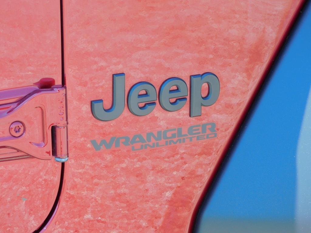 used 2021 Jeep Wrangler Unlimited car, priced at $34,987