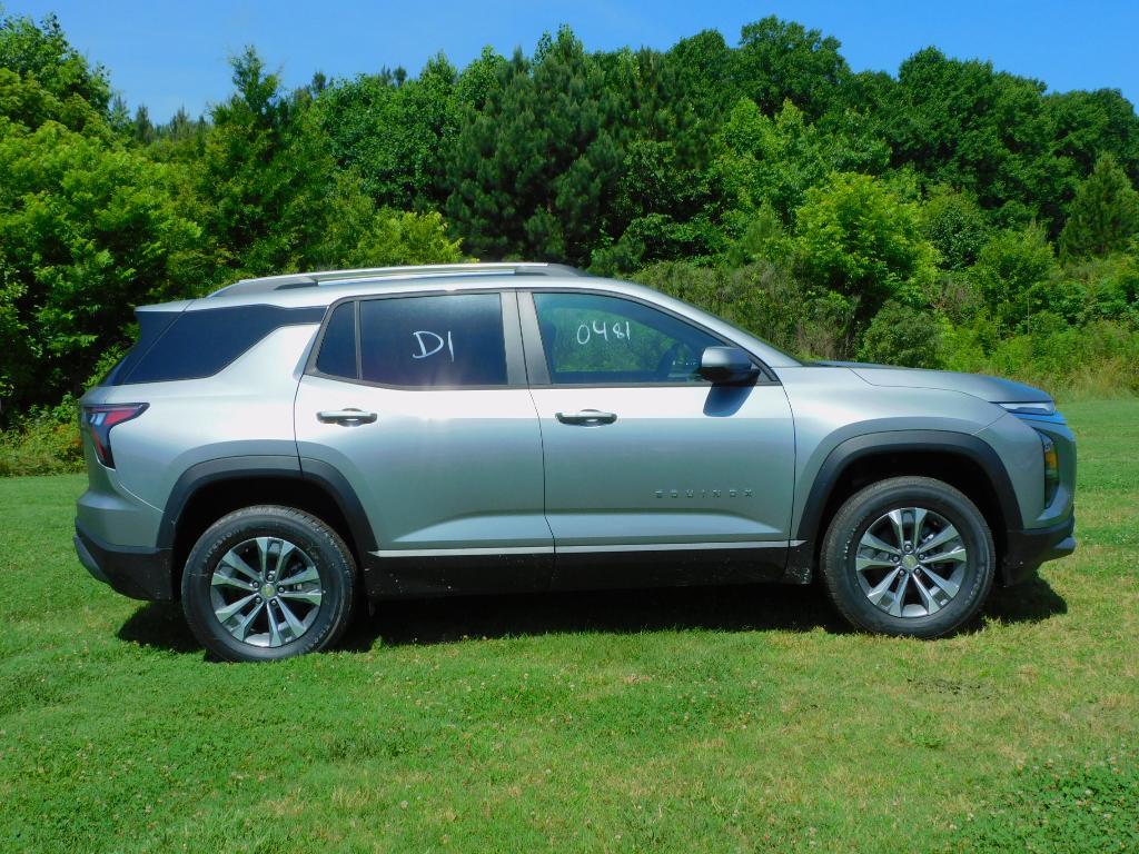 new 2026 Chevrolet Equinox car, priced at $31,935