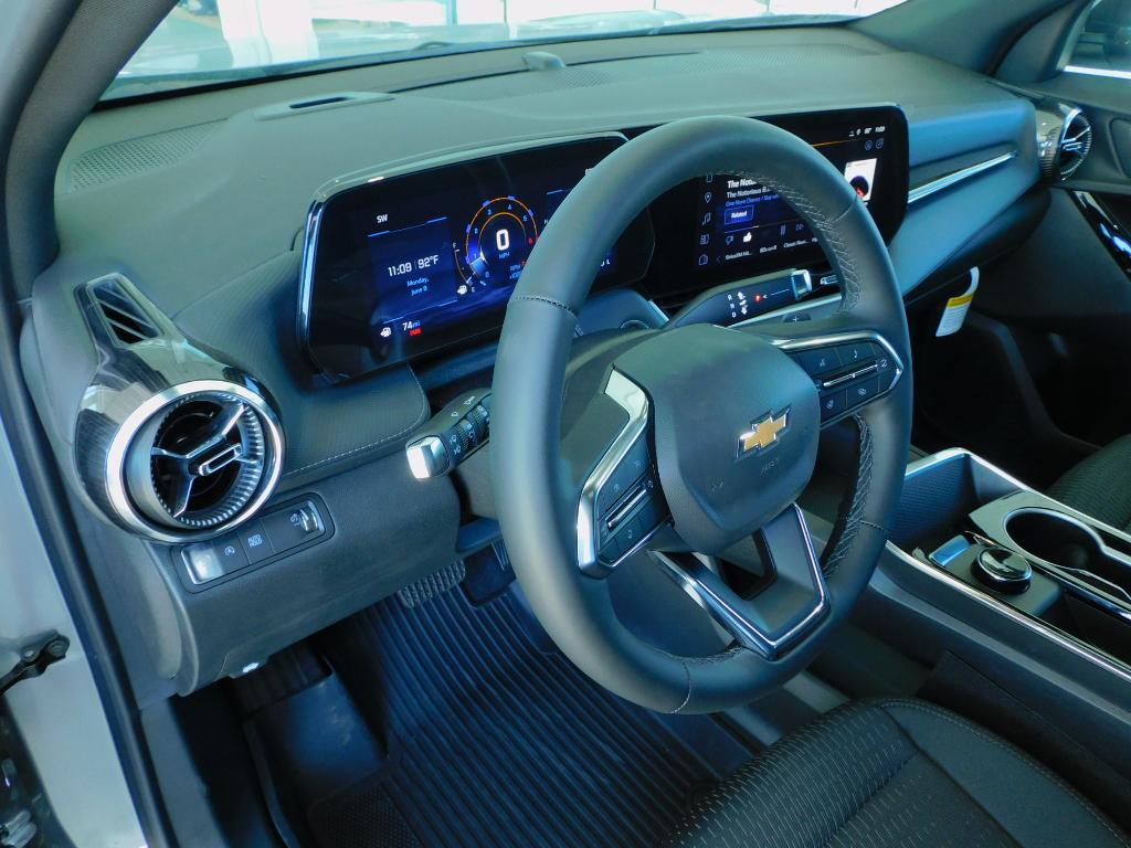 new 2026 Chevrolet Equinox car, priced at $31,935