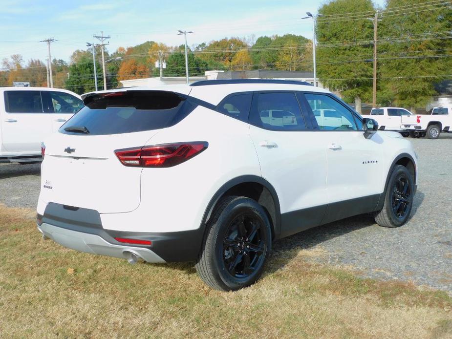 new 2025 Chevrolet Blazer car, priced at $37,487