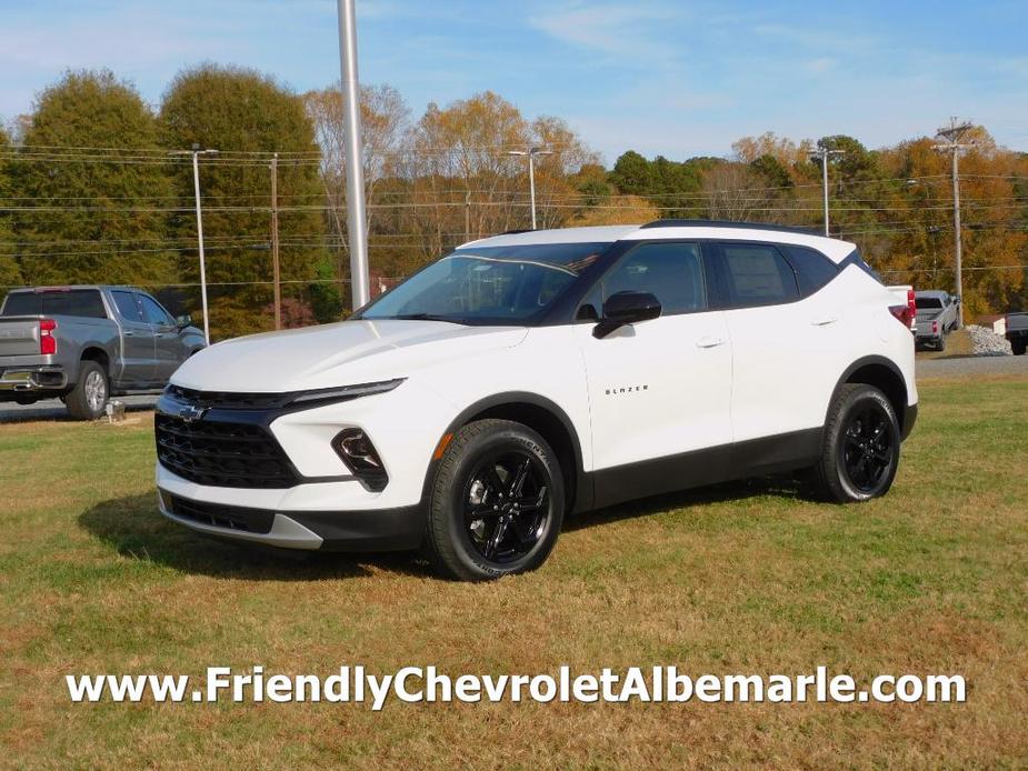 new 2025 Chevrolet Blazer car, priced at $36,487