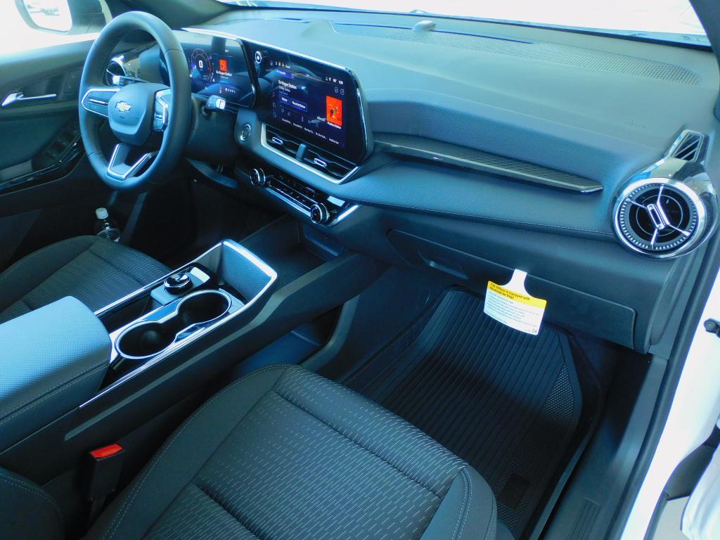 new 2026 Chevrolet Equinox car, priced at $31,235