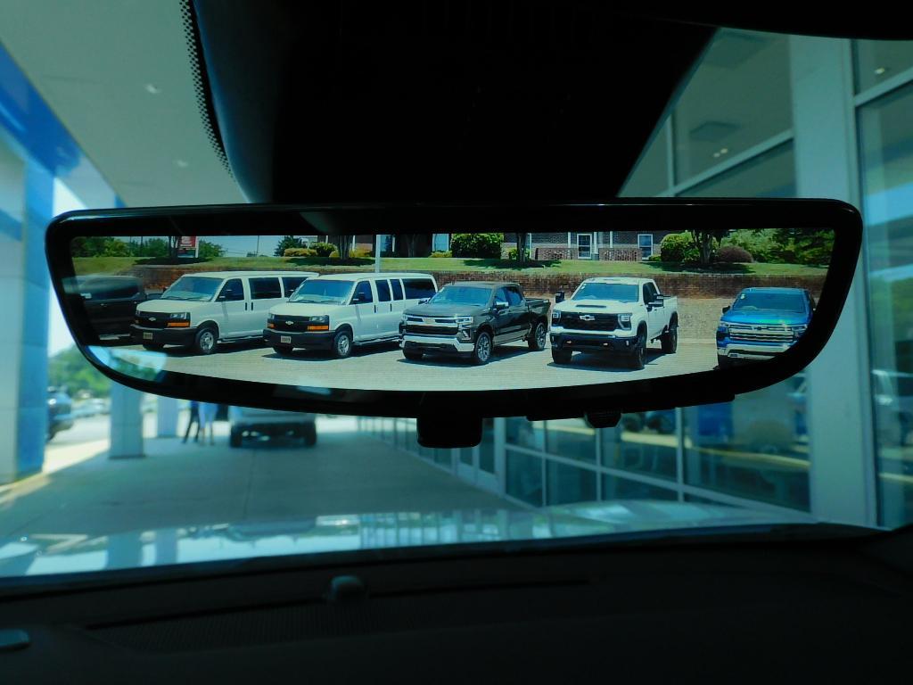 new 2026 Chevrolet Equinox car, priced at $31,235