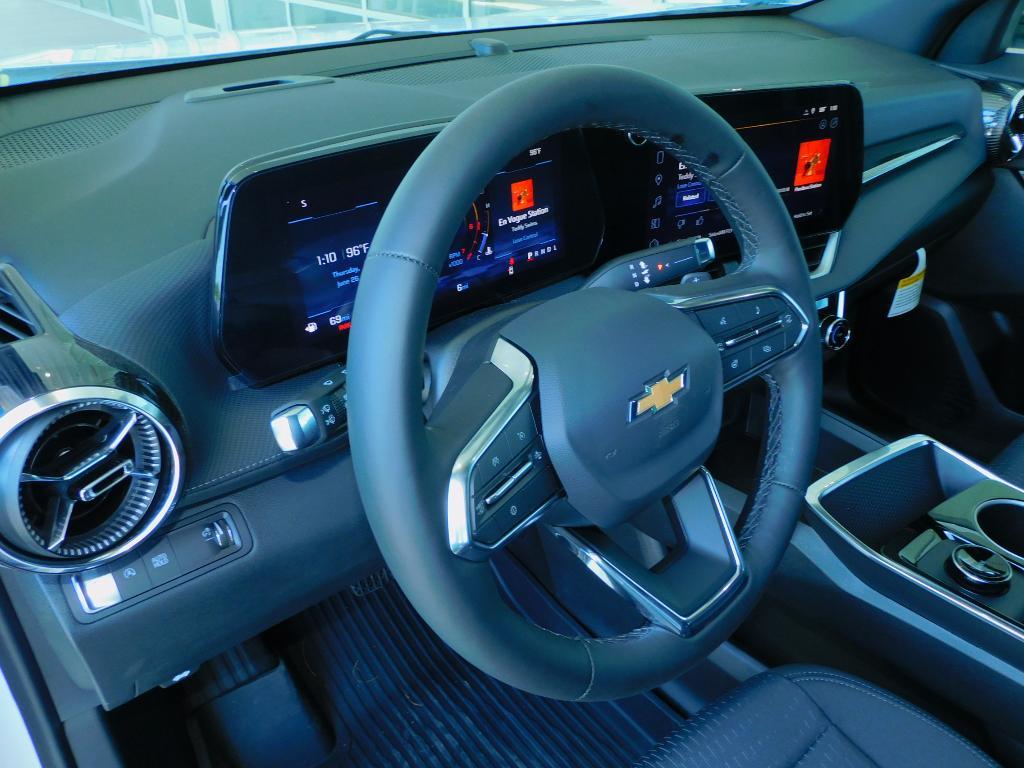 new 2026 Chevrolet Equinox car, priced at $31,235