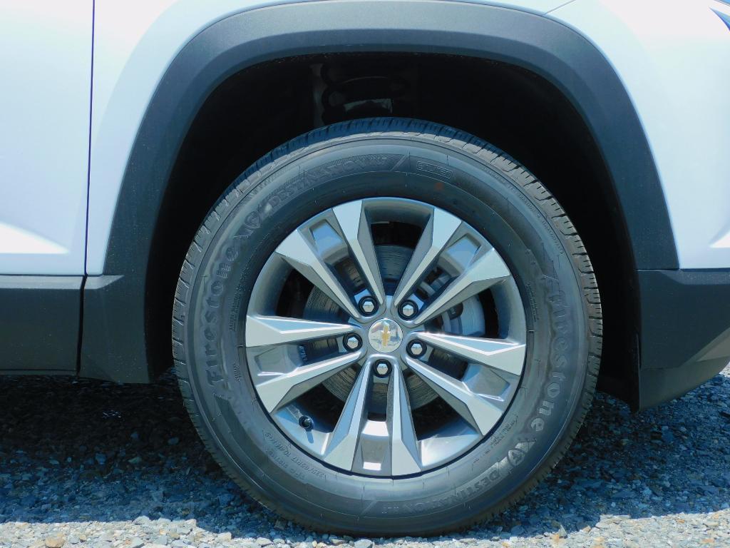 new 2026 Chevrolet Equinox car, priced at $31,235