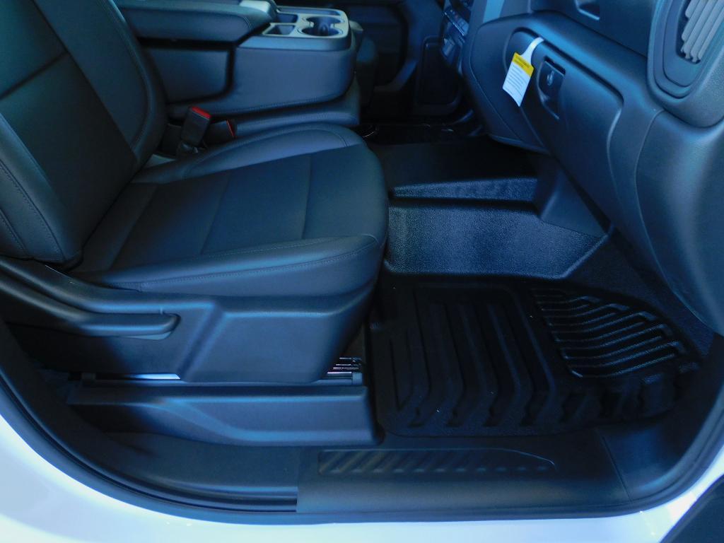 new 2026 Chevrolet Silverado 1500 car, priced at $40,820