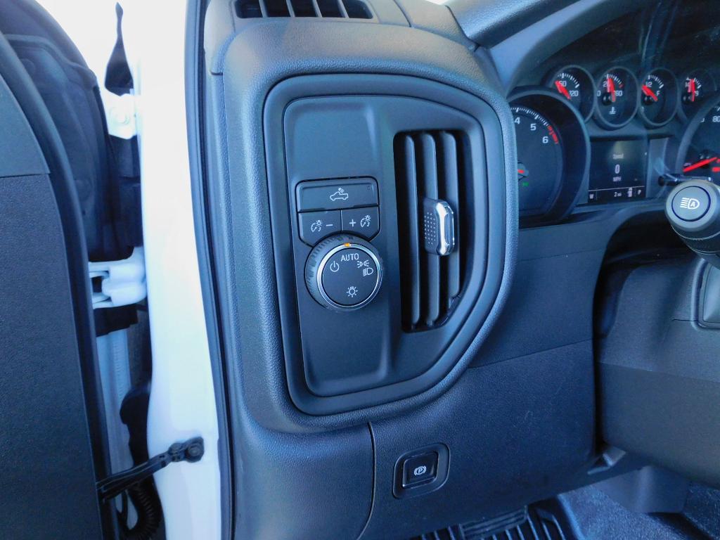 new 2026 Chevrolet Silverado 1500 car, priced at $40,820