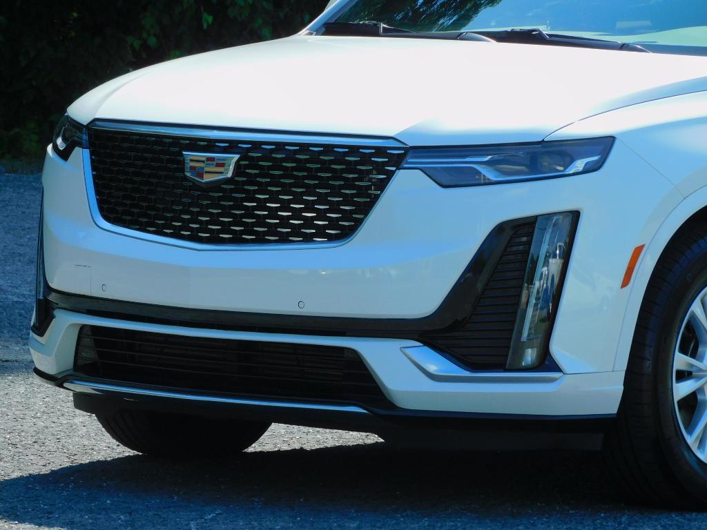 used 2023 Cadillac XT6 car, priced at $39,987