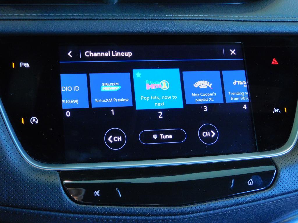 used 2023 Cadillac XT6 car, priced at $39,987