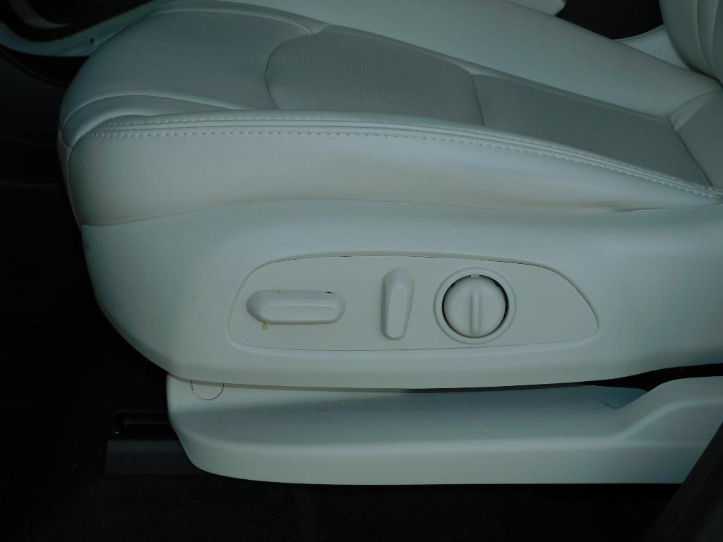 used 2022 Buick Enclave car, priced at $33,987