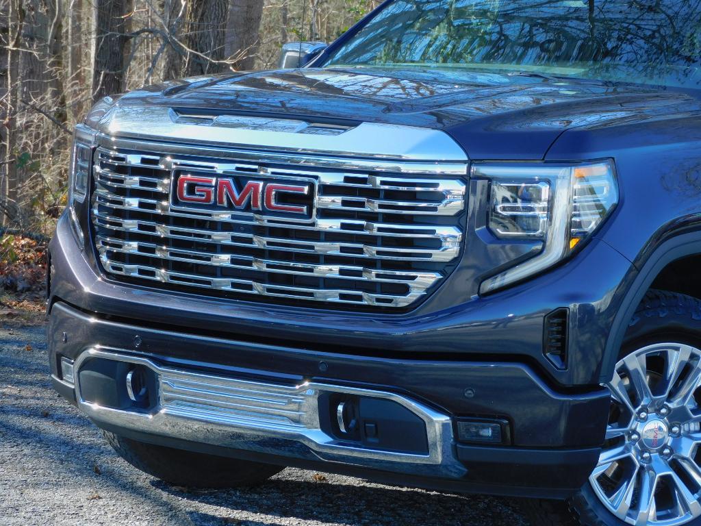 used 2022 GMC Sierra 1500 car, priced at $54,987