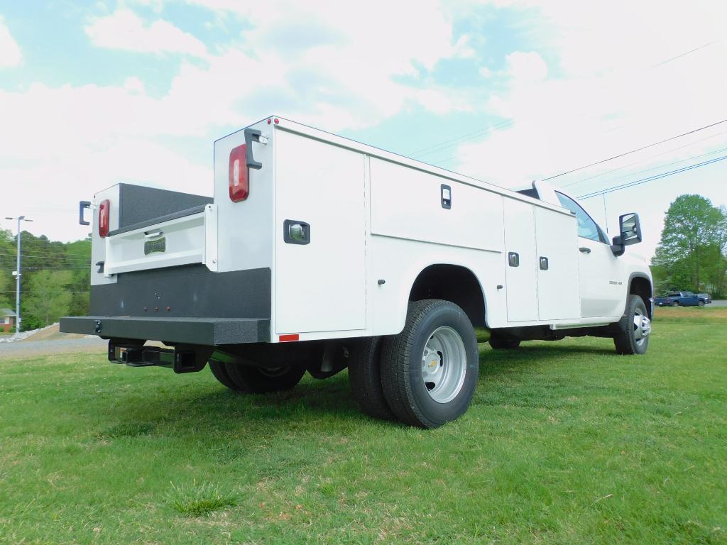 new 2025 Chevrolet Silverado 3500 car, priced at $52,043