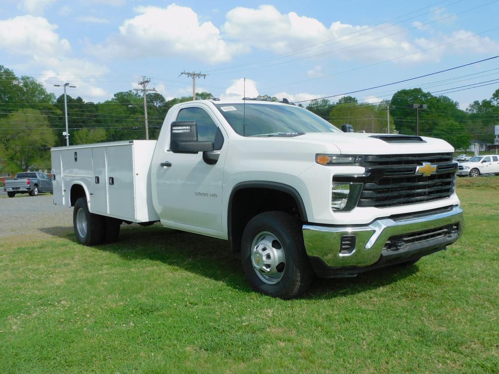new 2025 Chevrolet Silverado 3500 car, priced at $52,043