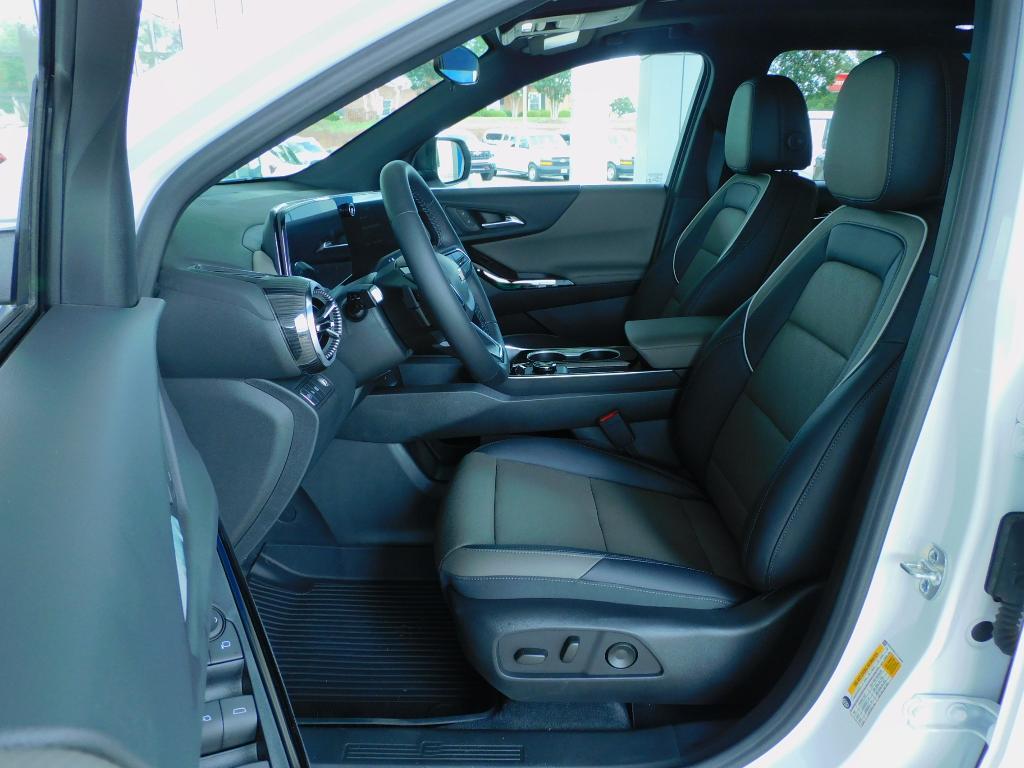 new 2026 Chevrolet Equinox car, priced at $34,280
