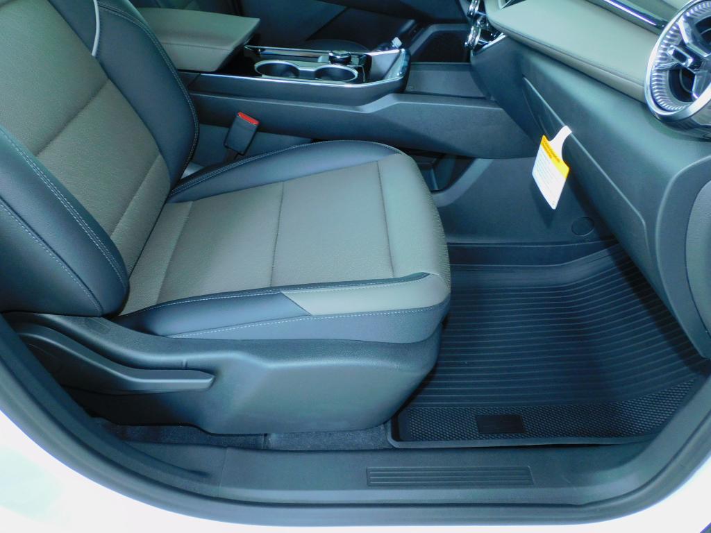new 2026 Chevrolet Equinox car, priced at $34,280