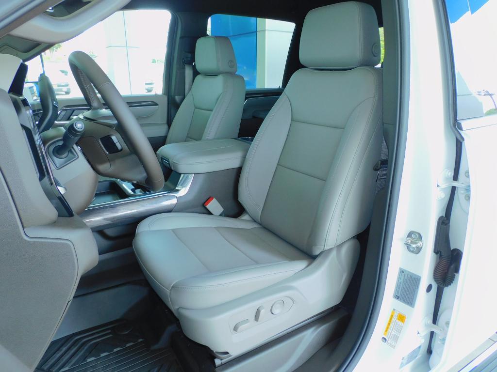 new 2025 Chevrolet Silverado 2500 car, priced at $69,400