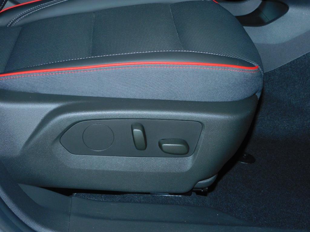 used 2022 Buick Envision car, priced at $29,987