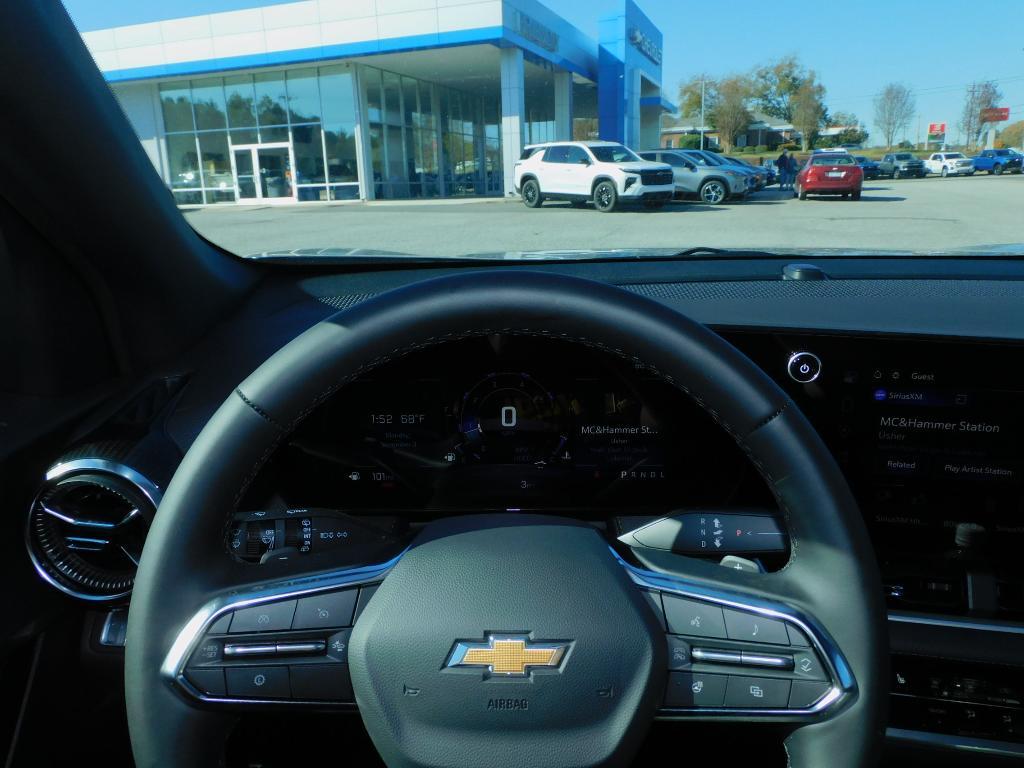 new 2026 Chevrolet Equinox car, priced at $29,987