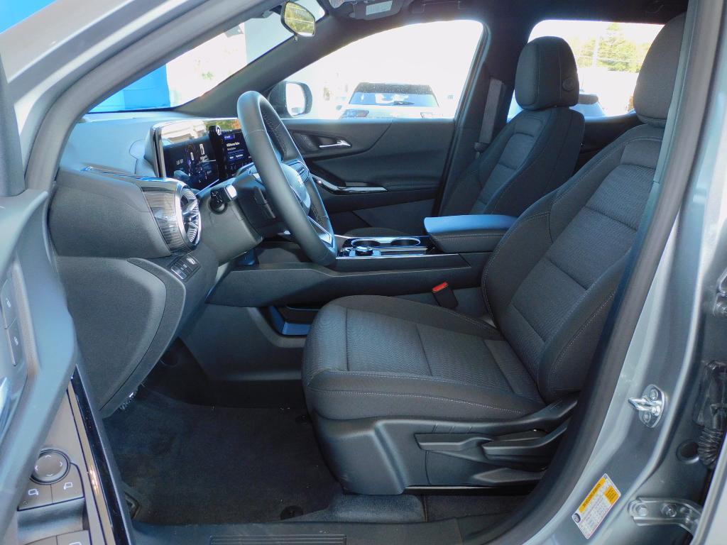 new 2026 Chevrolet Equinox car, priced at $29,987