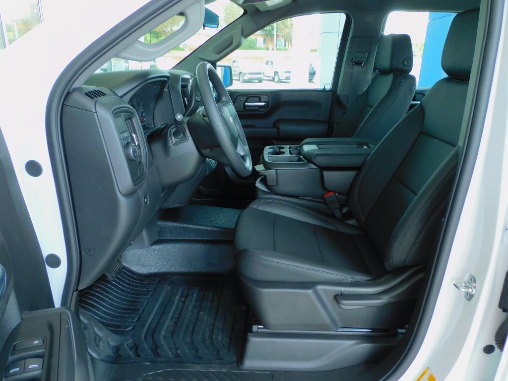 new 2026 Chevrolet Silverado 1500 car, priced at $40,820
