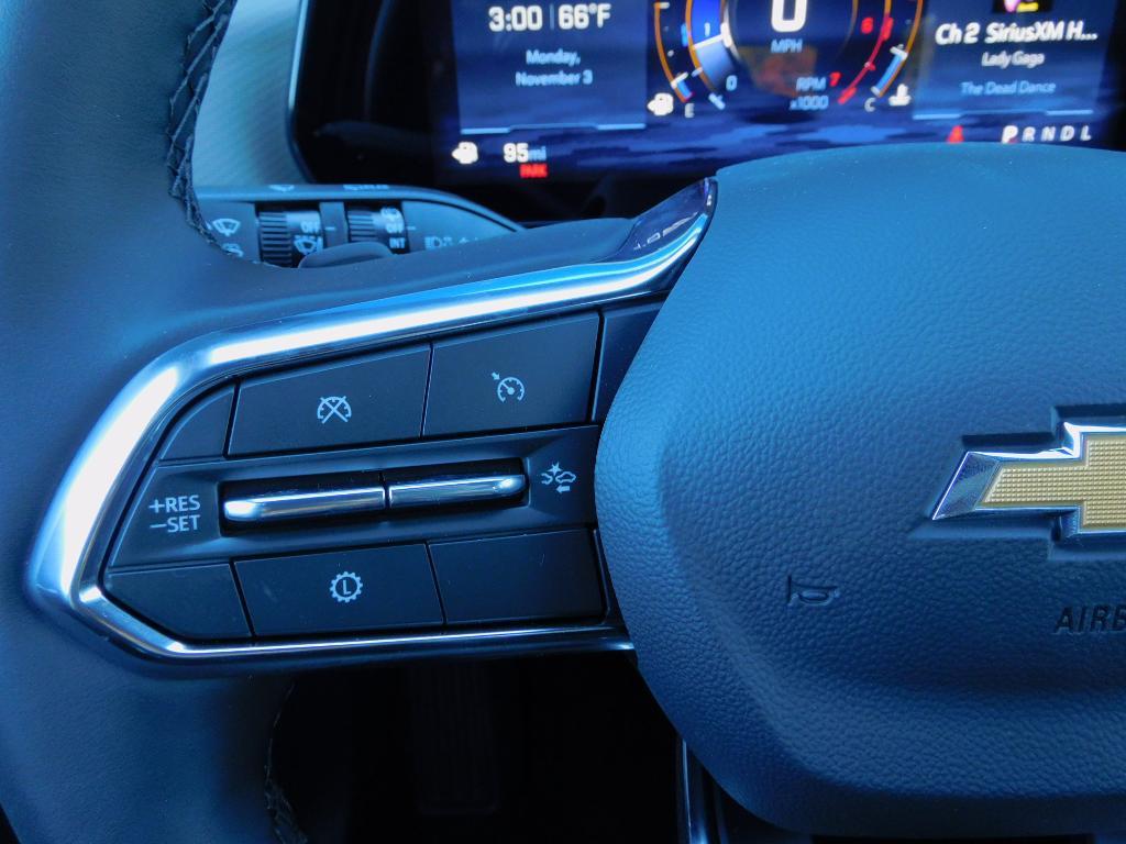 new 2026 Chevrolet Equinox car, priced at $33,040