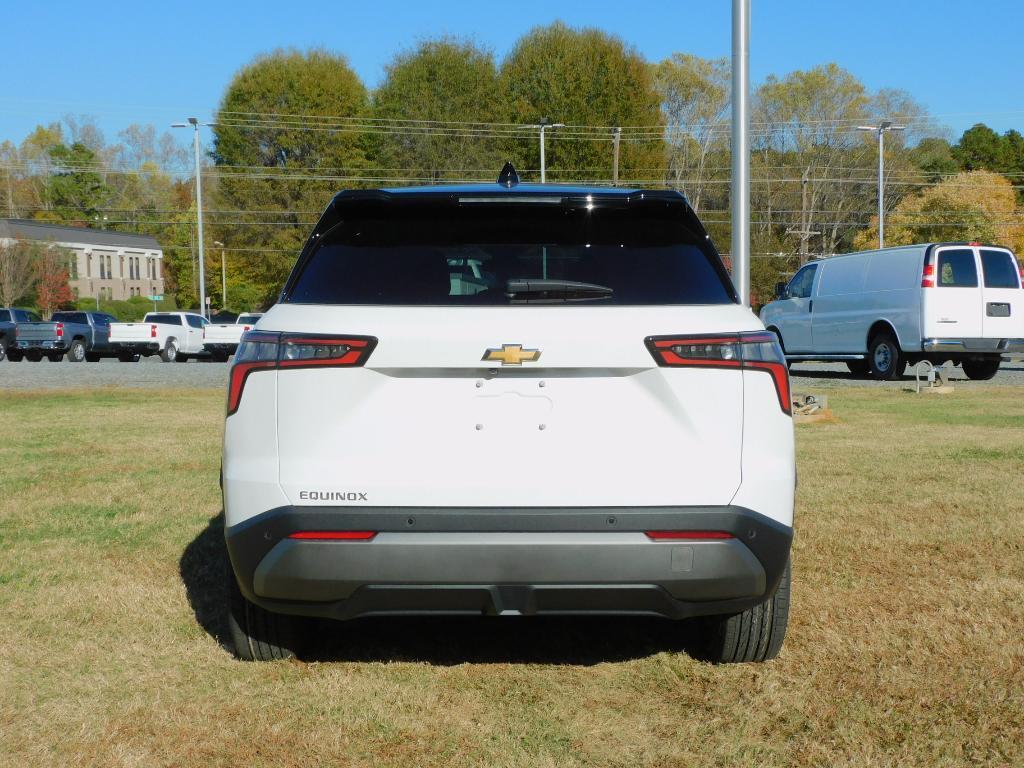 new 2026 Chevrolet Equinox car, priced at $33,040