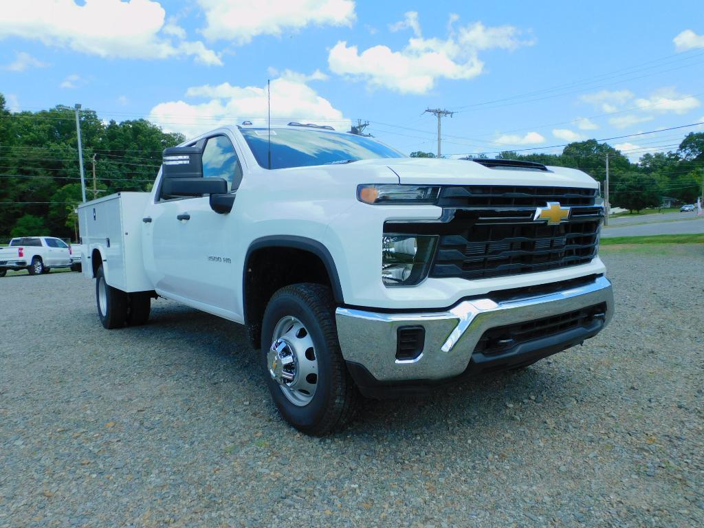 new 2025 Chevrolet Silverado 3500 car, priced at $66,343