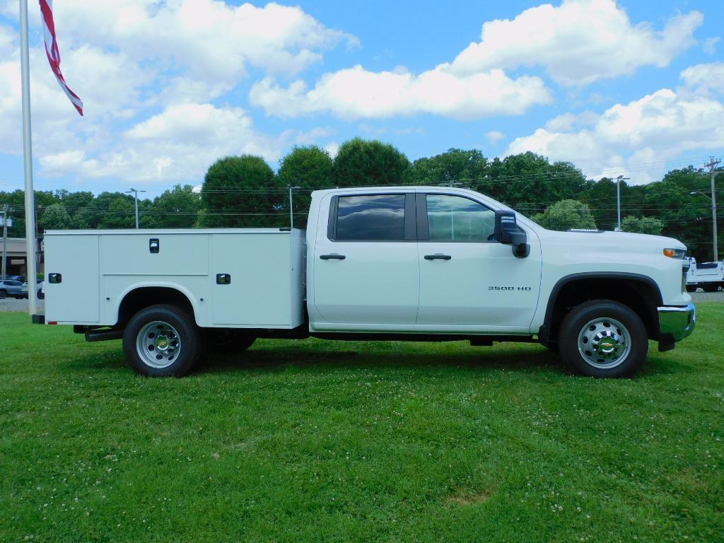 new 2025 Chevrolet Silverado 3500 car, priced at $66,343