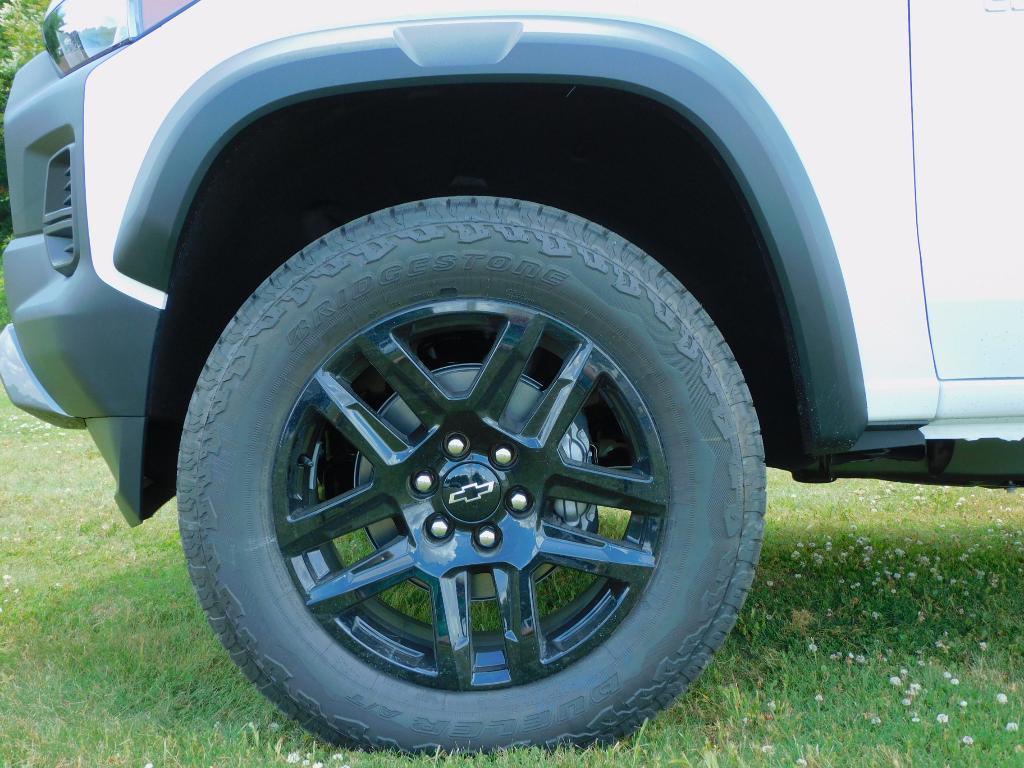 new 2025 Chevrolet Colorado car, priced at $42,845
