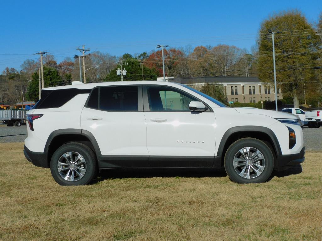 new 2025 Chevrolet Equinox car, priced at $30,687