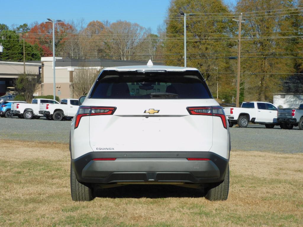 new 2025 Chevrolet Equinox car, priced at $30,687