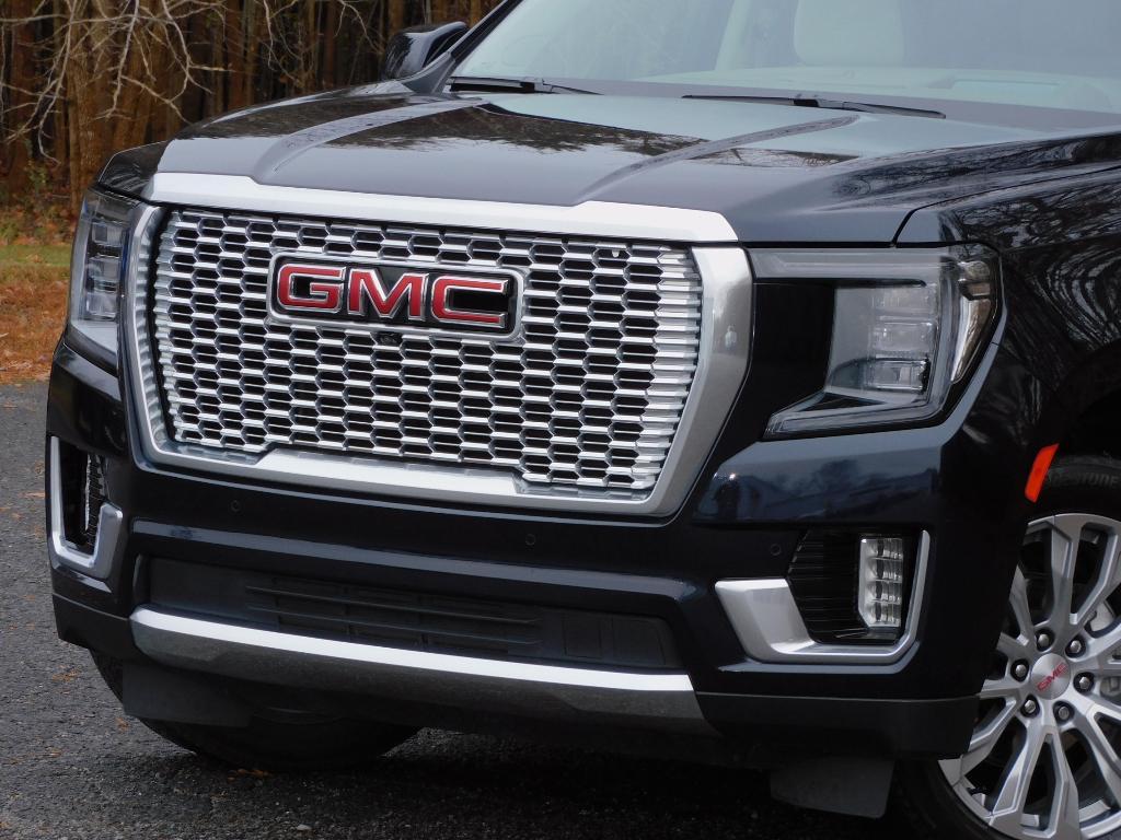 used 2023 GMC Yukon car, priced at $69,987