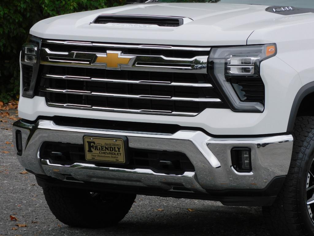 used 2024 Chevrolet Silverado 2500 car, priced at $61,987