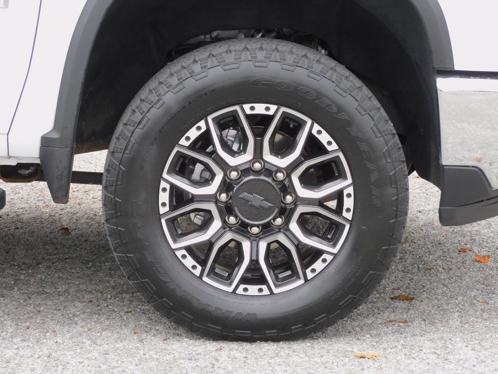 used 2024 Chevrolet Silverado 2500 car, priced at $61,987