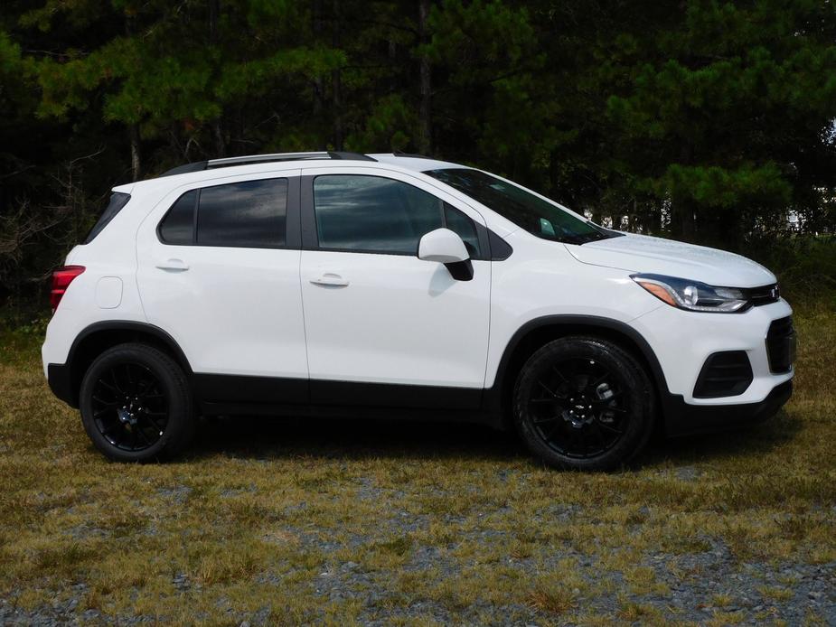 used 2022 Chevrolet Trax car, priced at $25,355