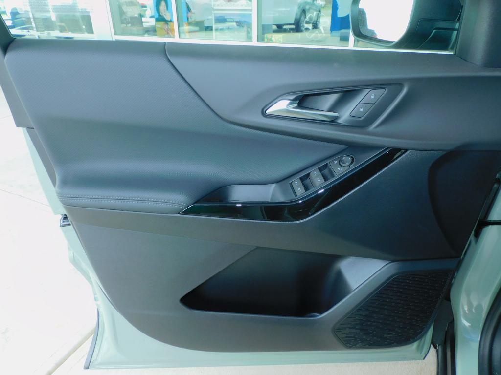 new 2026 Chevrolet Equinox car, priced at $31,535