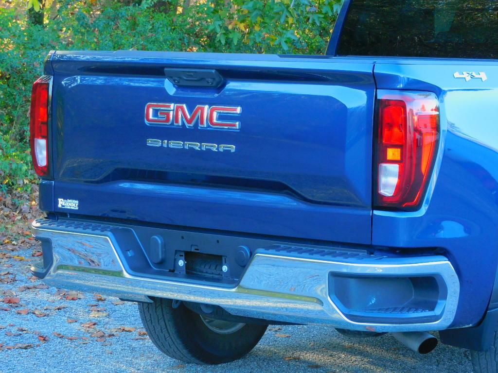 used 2023 GMC Sierra 1500 car, priced at $37,987