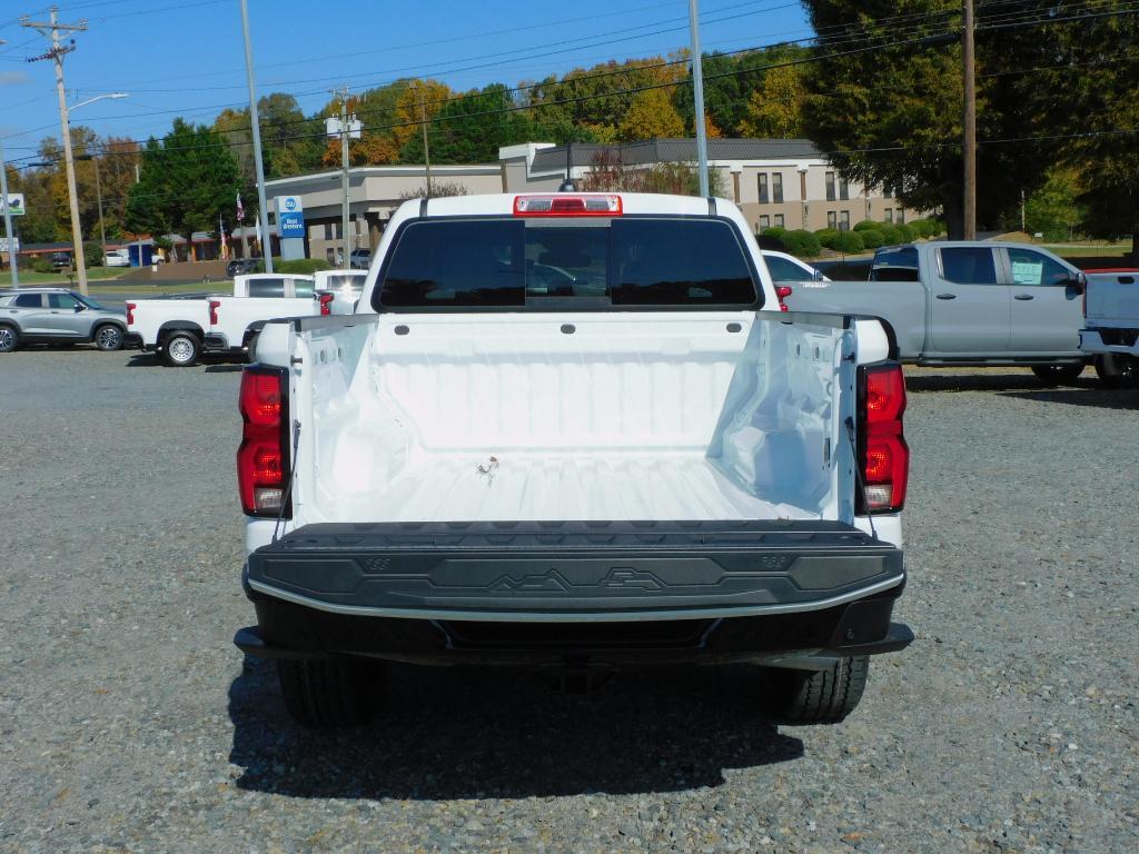 new 2024 Chevrolet Colorado car, priced at $44,987