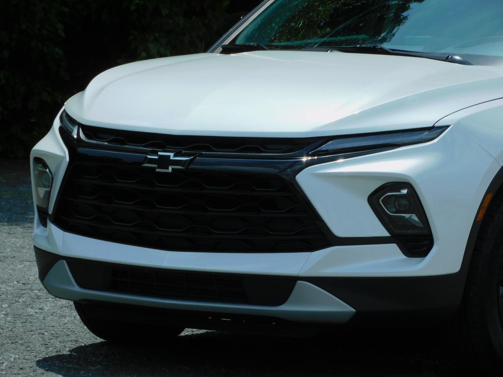 used 2023 Chevrolet Blazer car, priced at $29,987