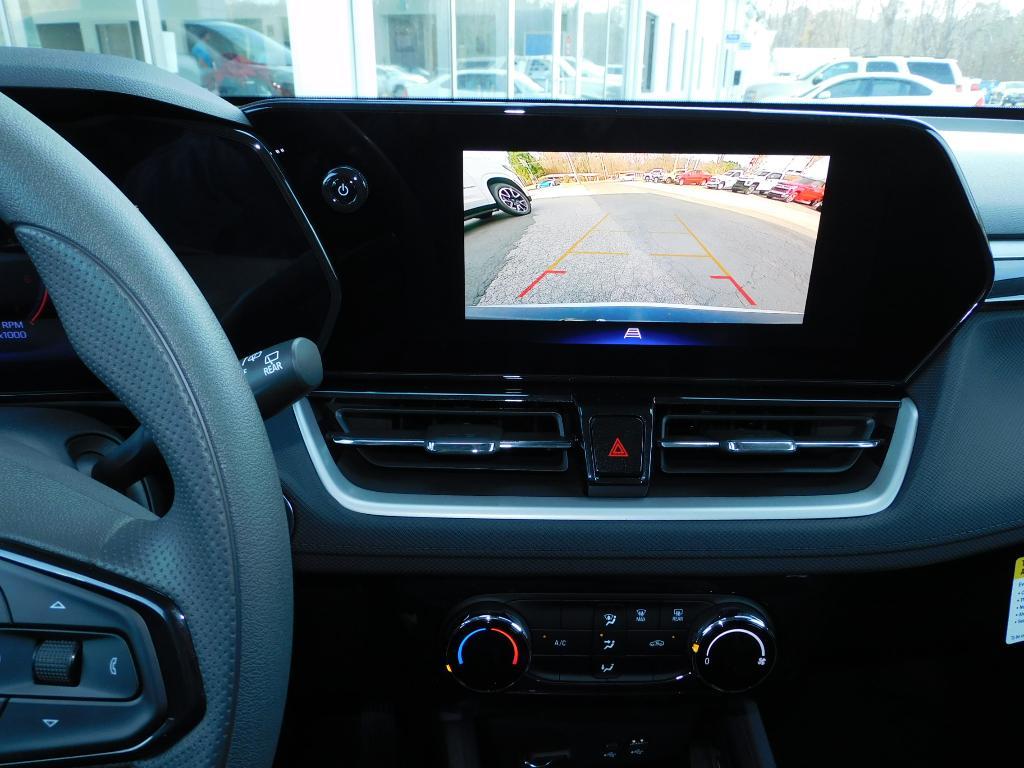 new 2025 Chevrolet TrailBlazer car, priced at $25,990