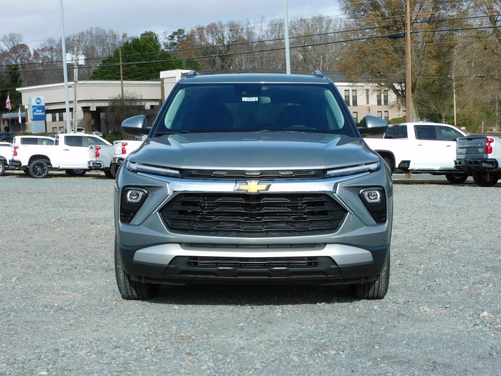 new 2025 Chevrolet TrailBlazer car, priced at $25,990