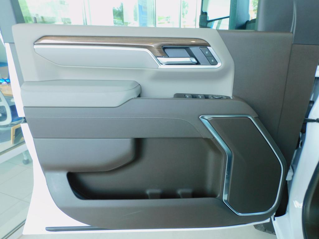 new 2025 Chevrolet Silverado 2500 car, priced at $64,795
