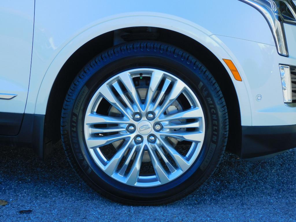 used 2018 Cadillac XT5 car, priced at $21,987