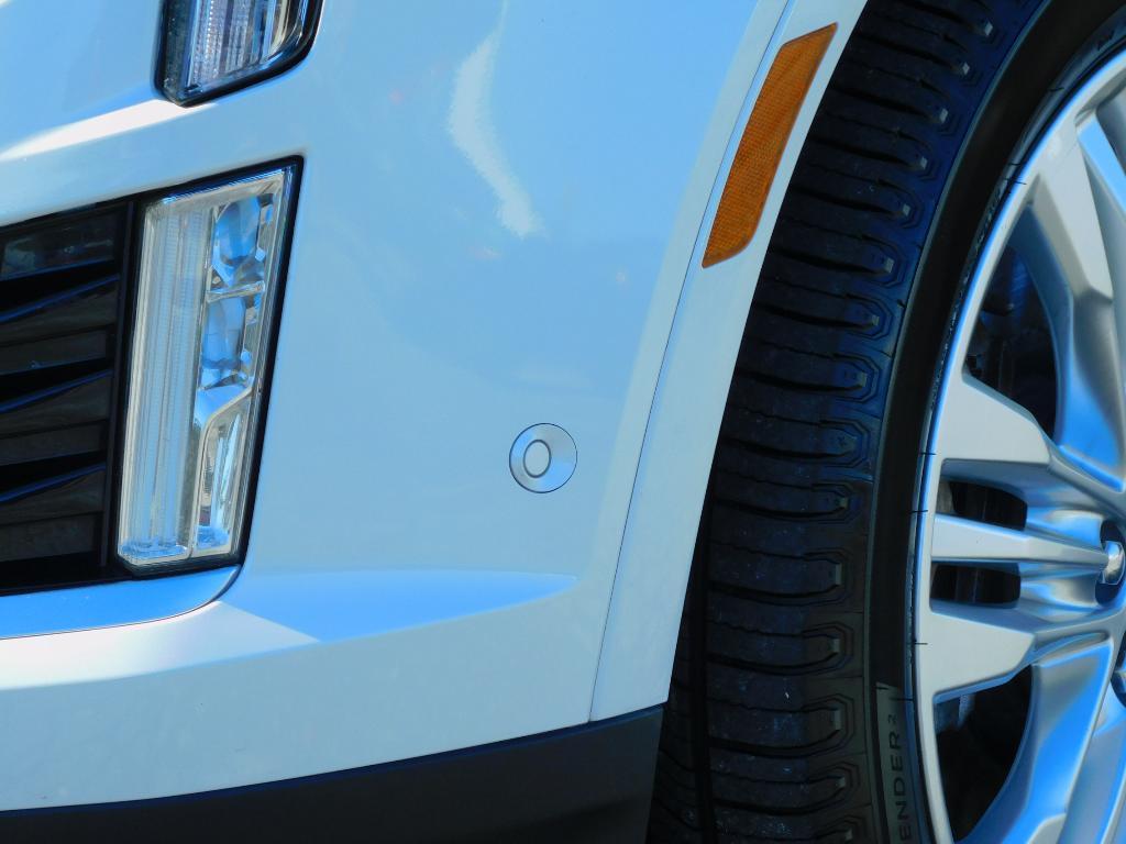 used 2018 Cadillac XT5 car, priced at $21,987