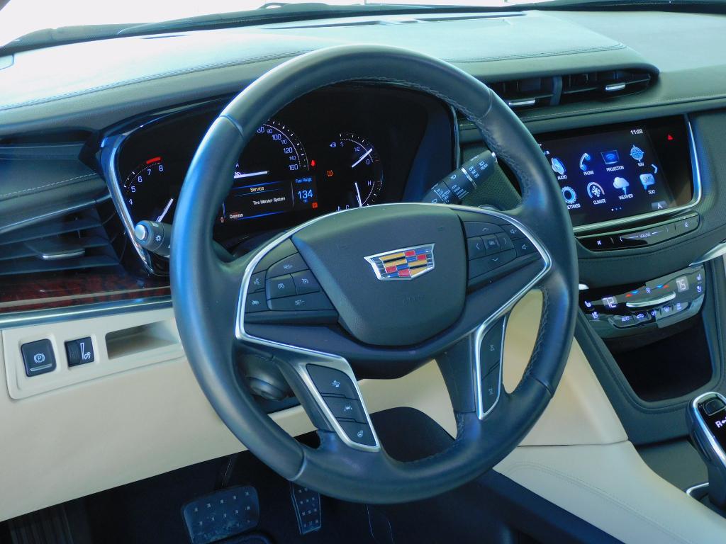 used 2018 Cadillac XT5 car, priced at $21,987