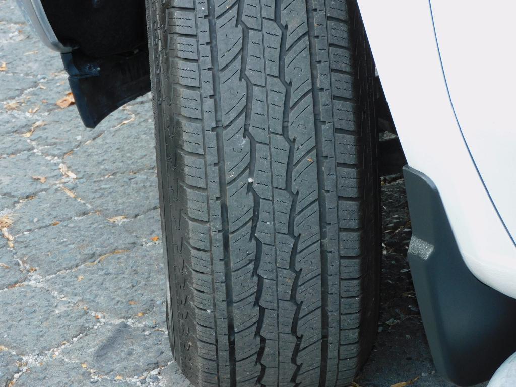 used 2024 Chevrolet Silverado 1500 car, priced at $26,987