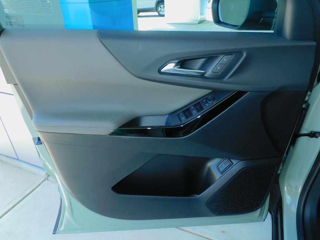 new 2026 Chevrolet Equinox car, priced at $33,285