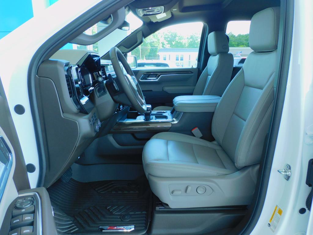new 2025 Chevrolet Silverado 1500 car, priced at $60,625