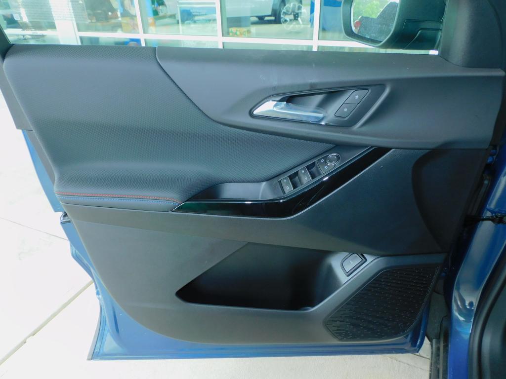 new 2026 Chevrolet Equinox car, priced at $35,890