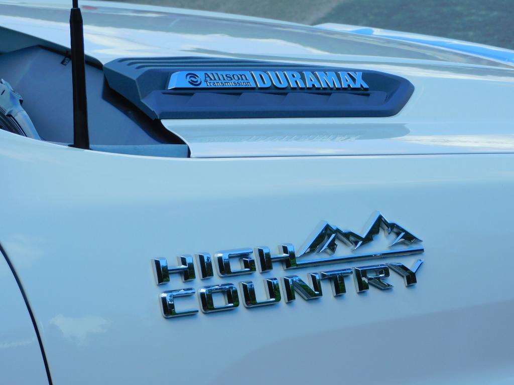 used 2024 Chevrolet Silverado 2500 car, priced at $79,987